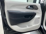 2019 Pacifica Thumbnail 15