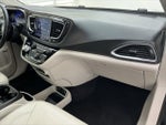 2019 Pacifica Thumbnail 23