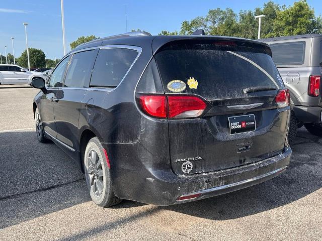 2020 Chrysler Pacifica - $14,932
