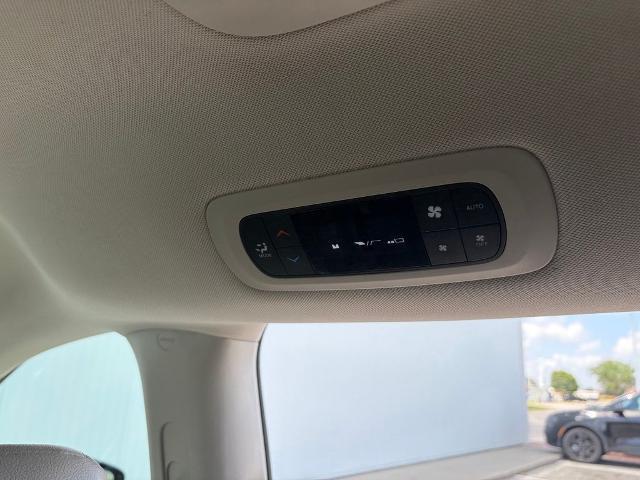 2020 Chrysler Pacifica - $14,932
