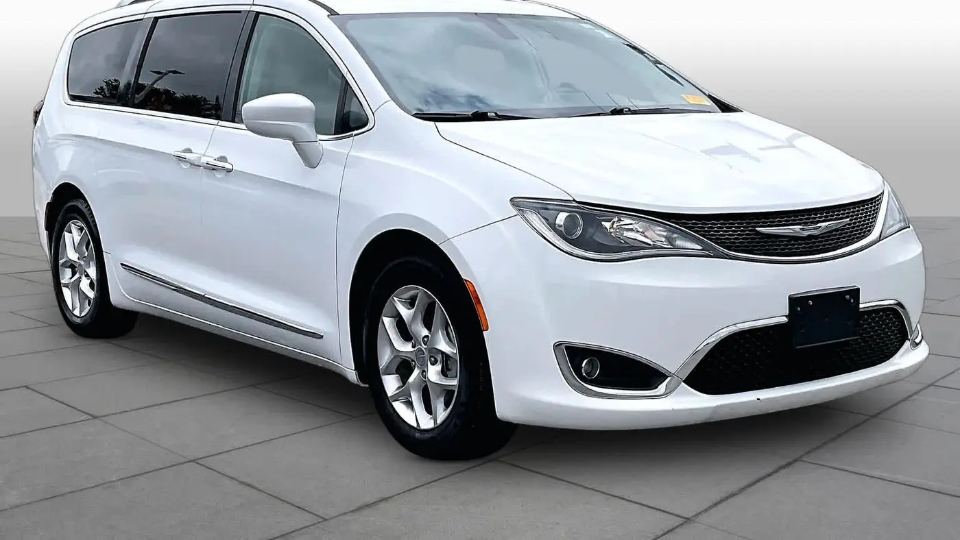 2020 Chrysler Pacifica Touring L Plus