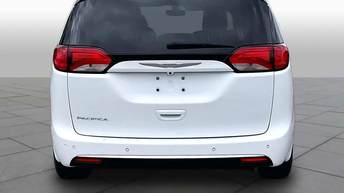 2020 Chrysler Pacifica Touring L Plus