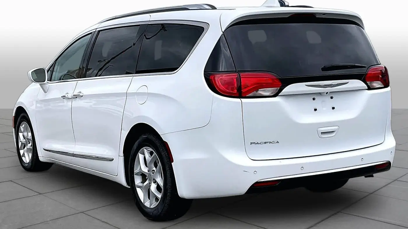 2020 Chrysler Pacifica Touring L Plus