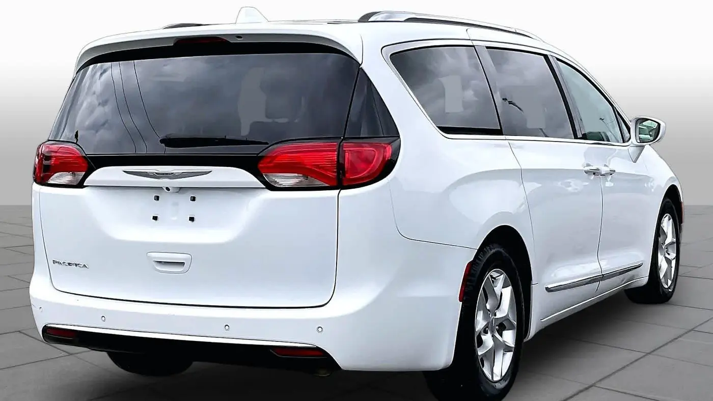 2020 Chrysler Pacifica Touring L Plus
