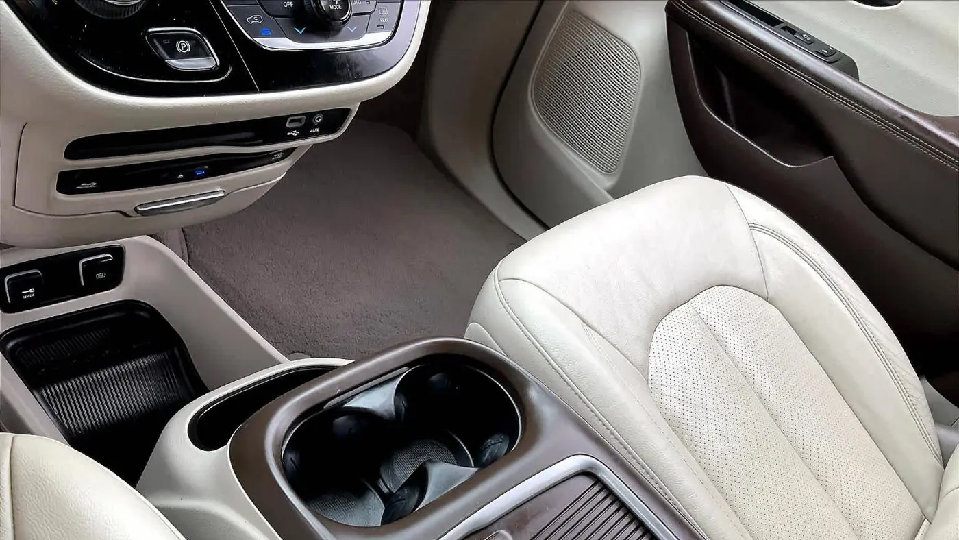 2020 Chrysler Pacifica Touring L Plus