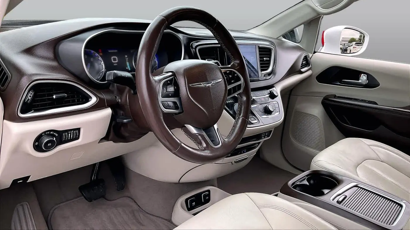 2020 Chrysler Pacifica Touring L Plus