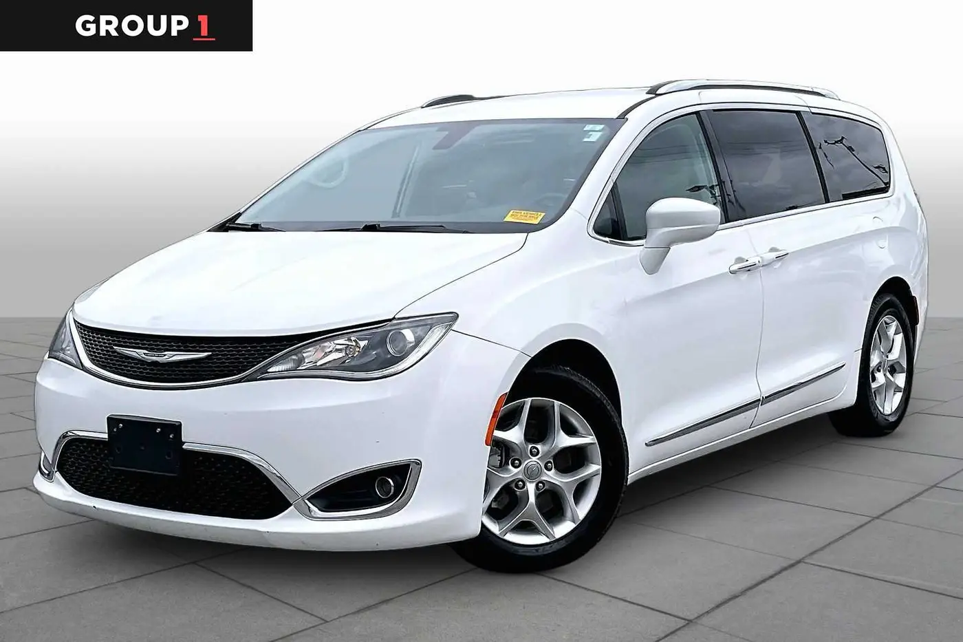 2020 Chrysler Pacifica - $12,995