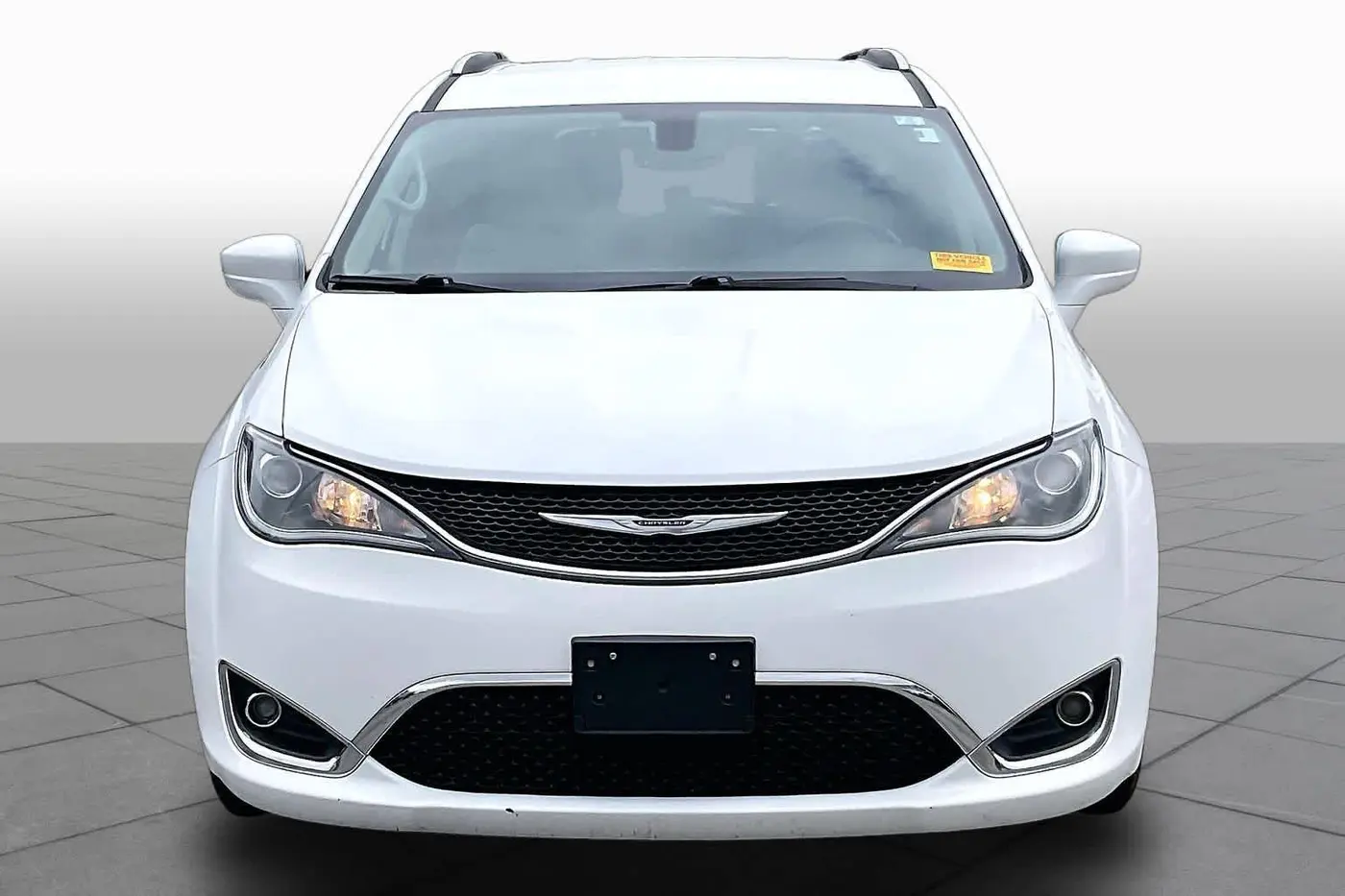2020 Chrysler Pacifica - $12,995