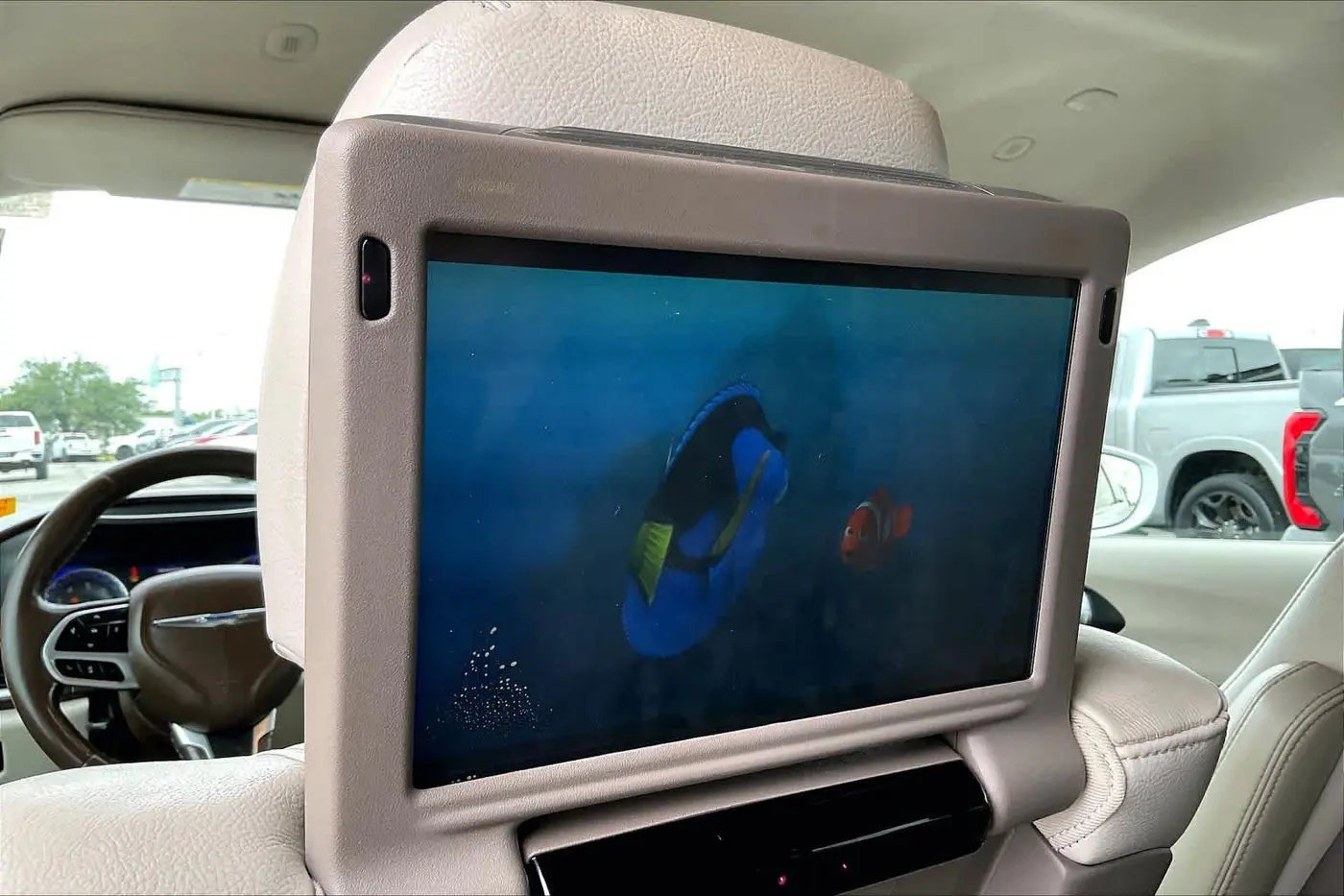 2020 Chrysler Pacifica - $12,995