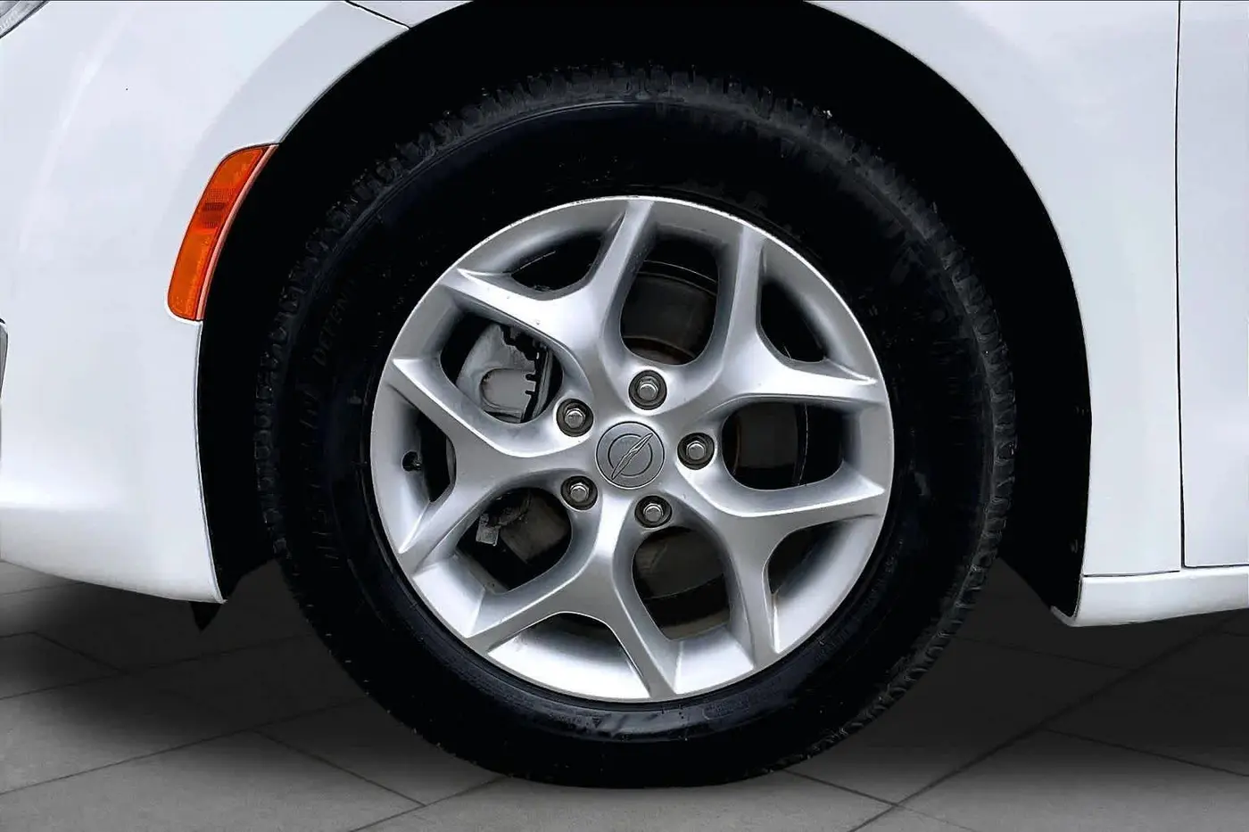 2020 Chrysler Pacifica - $12,995