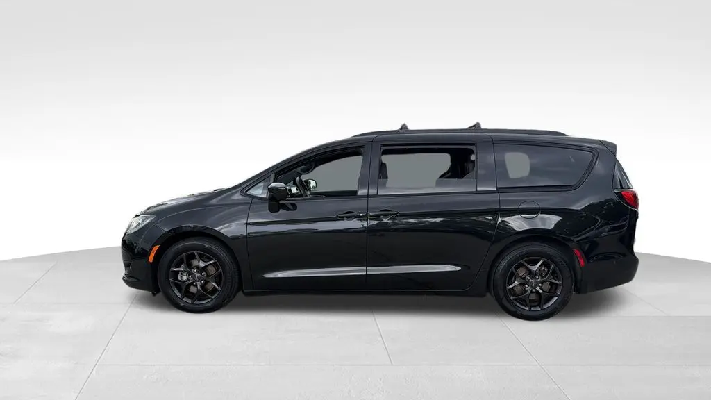 2020 Chrysler Pacifica Touring L Plus