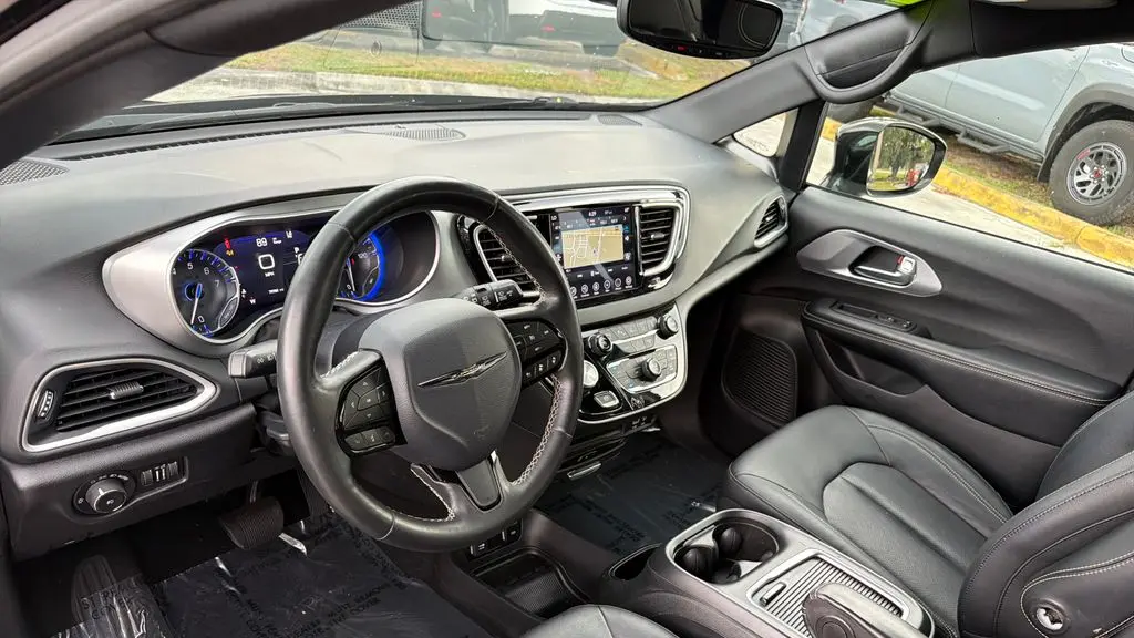 2020 Chrysler Pacifica Touring L Plus