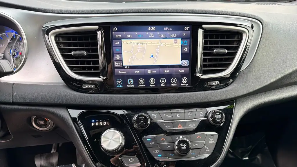 2020 Chrysler Pacifica Touring L Plus
