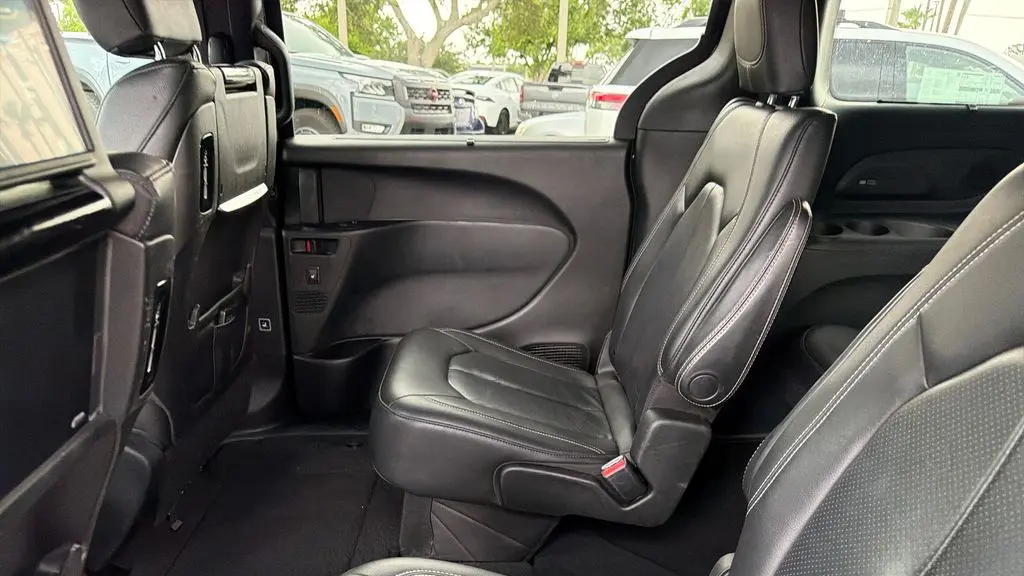 2020 Chrysler Pacifica Touring L Plus