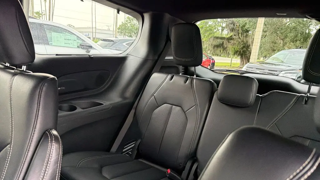 2020 Chrysler Pacifica Touring L Plus