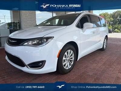 2018 Chrysler Pacifica Touring Plus 4DR Mini-Van