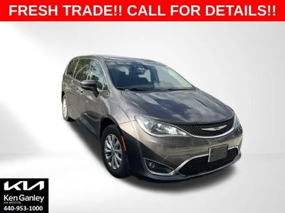 2018 Chrysler Pacifica Touring Plus 4DR Mini-Van