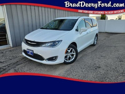 2019 Chrysler Pacifica Touring Plus 4DR Mini-Van
