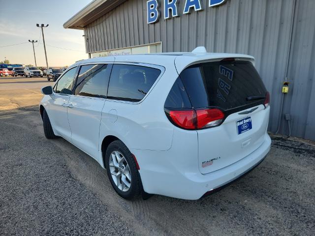 2019 Chrysler Pacifica - $13,545