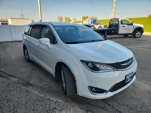 2019 Chrysler Pacifica - $13,545