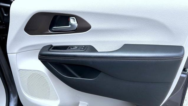 2019 Chrysler Pacifica Touring Plus