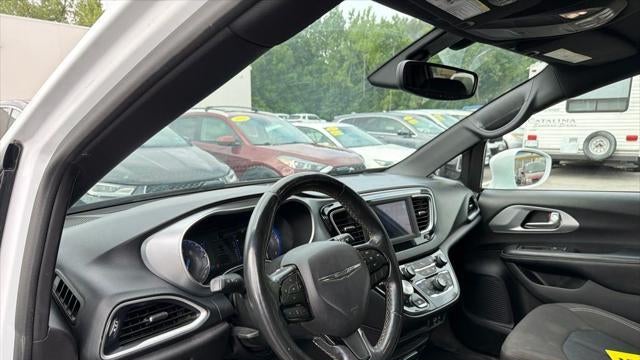 2020 Chrysler Pacifica Touring