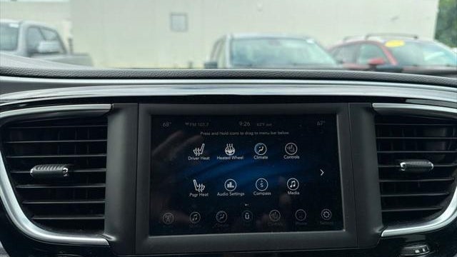 2020 Chrysler Pacifica Touring