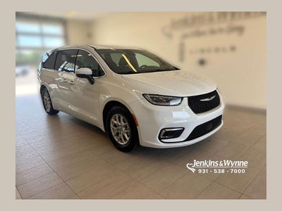 2023 Chrysler Pacifica Touring 4DR Mini-Van
