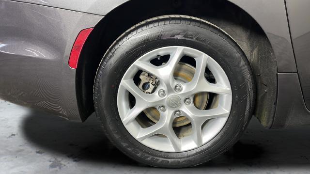 2018 Chrysler Pacifica - $15,795
