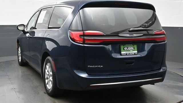 2024 Chrysler Pacifica Touring