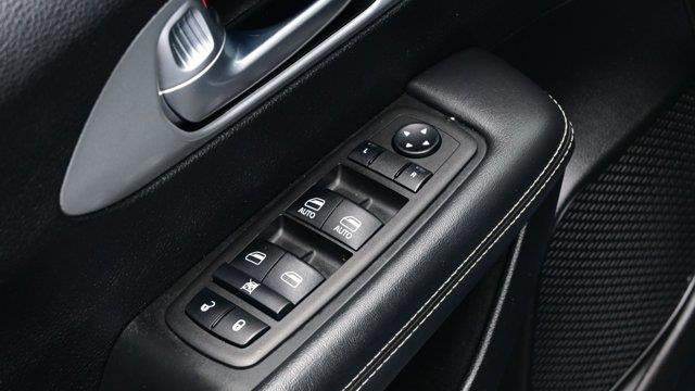 2024 Chrysler Pacifica Touring