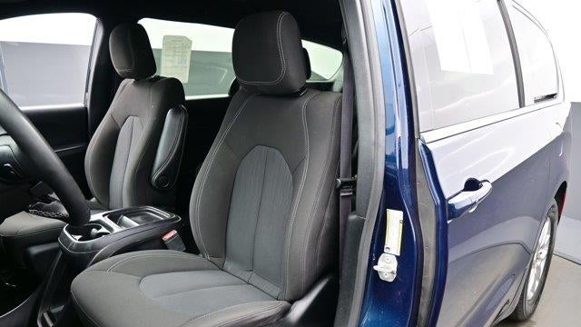 2024 Chrysler Pacifica Touring