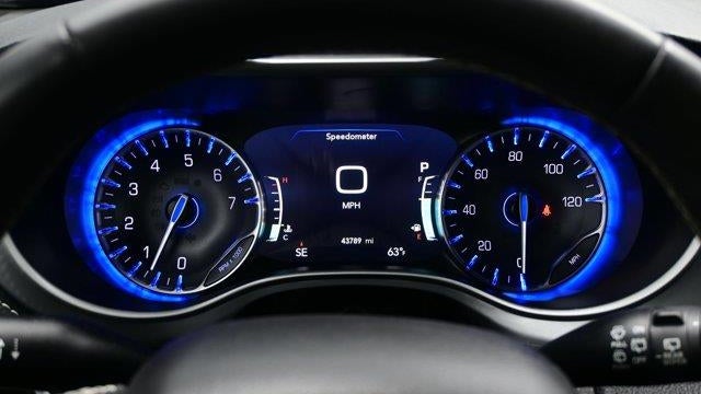 2024 Chrysler Pacifica Touring