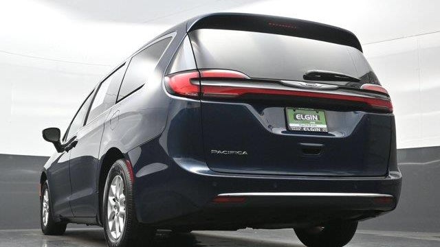 2024 Chrysler Pacifica Touring