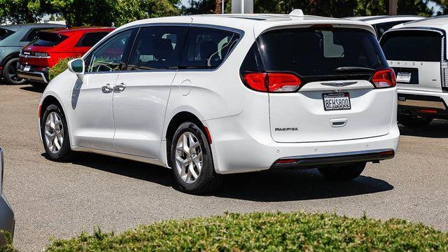 2018 Chrysler Pacifica Touring Plus