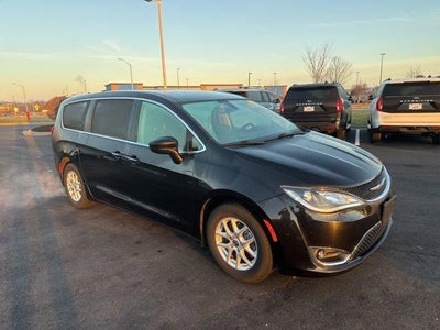 2020 Chrysler Pacifica Touring 4DR Mini-Van