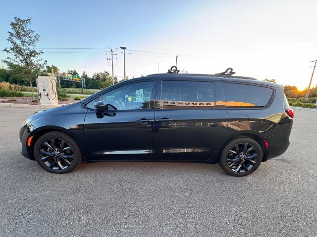 2020 Chrysler Pacifica - $13,297