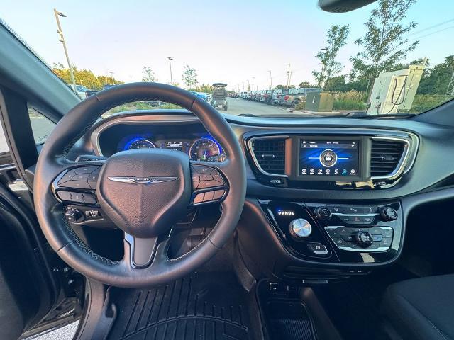 2020 Chrysler Pacifica - $13,297