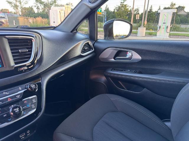 2020 Chrysler Pacifica - $13,297
