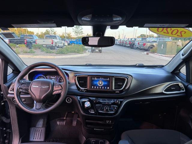 2020 Chrysler Pacifica - $13,297
