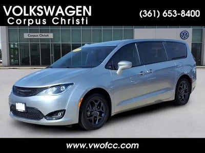 Photo of a 2020 Chrysler Pacifica Touring 4DR Mini-Van for sale