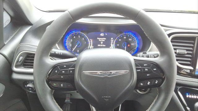 2023 Chrysler Pacifica Touring
