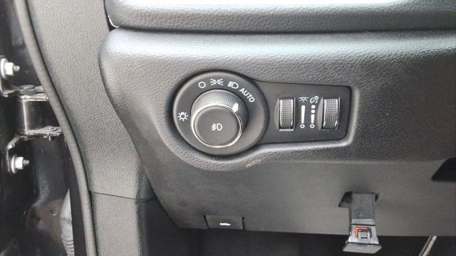 2023 Chrysler Pacifica Touring