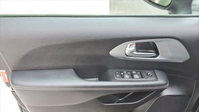 2023 Chrysler Pacifica Touring