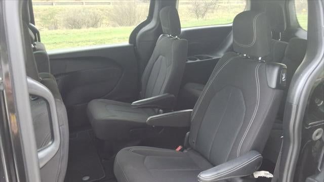 2023 Chrysler Pacifica Touring