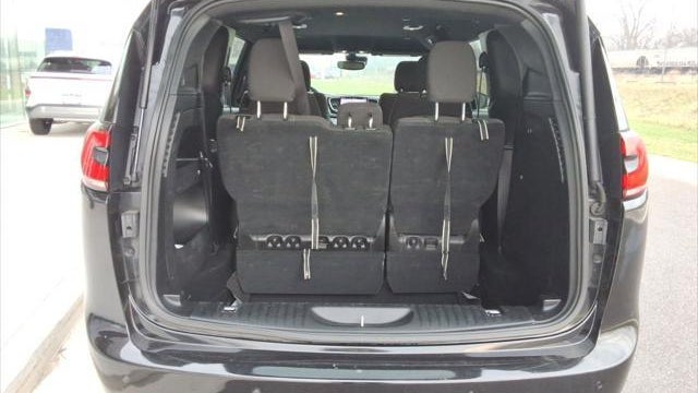 2023 Chrysler Pacifica Touring