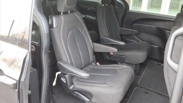 2023 Chrysler Pacifica Touring