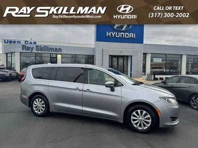 2019 Chrysler Pacifica Touring Plus 4DR Mini-Van