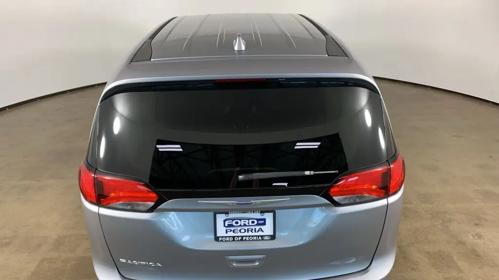 2020 Chrysler Pacifica Touring