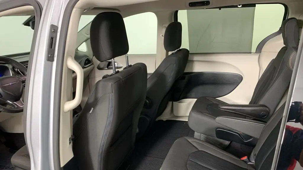 2020 Chrysler Pacifica Touring